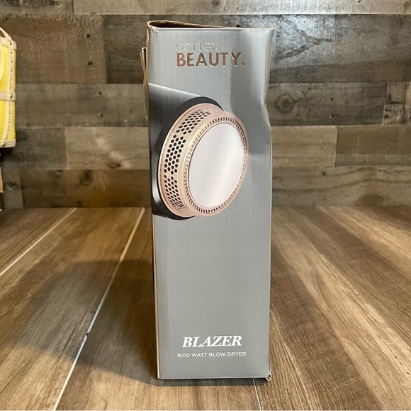 Cortex Beauty Blazer 1600 Watt Lightweight Blow Dryer - Picture 4 of 4